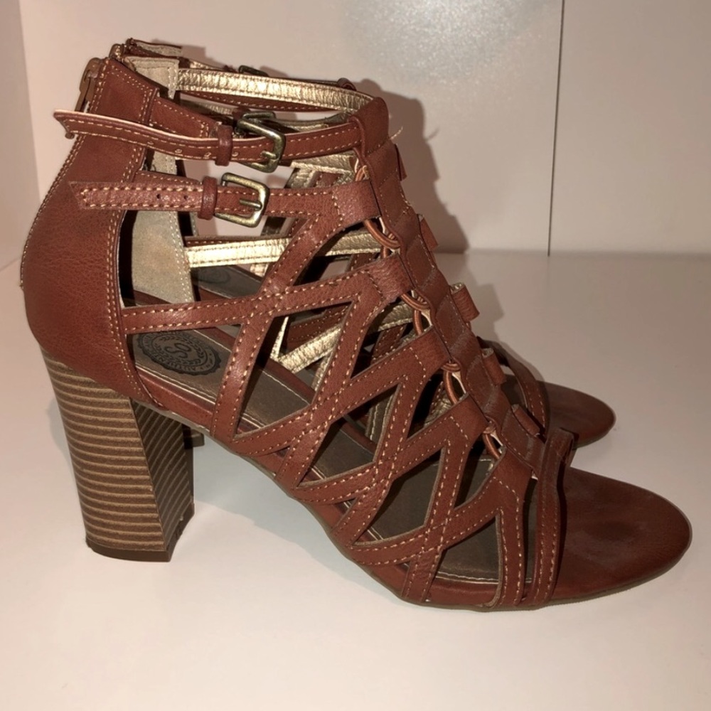SO Heels